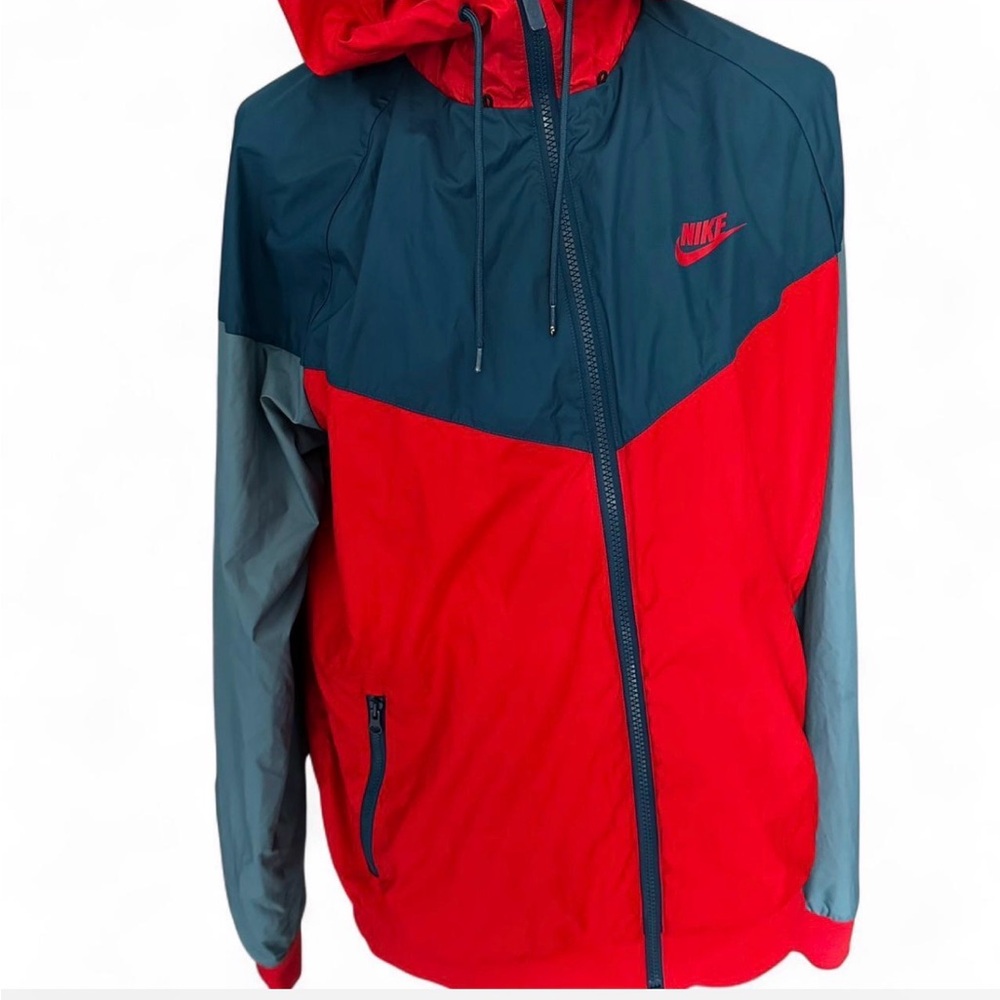Nike Men's Red and Dark Blue Windbreaker size L